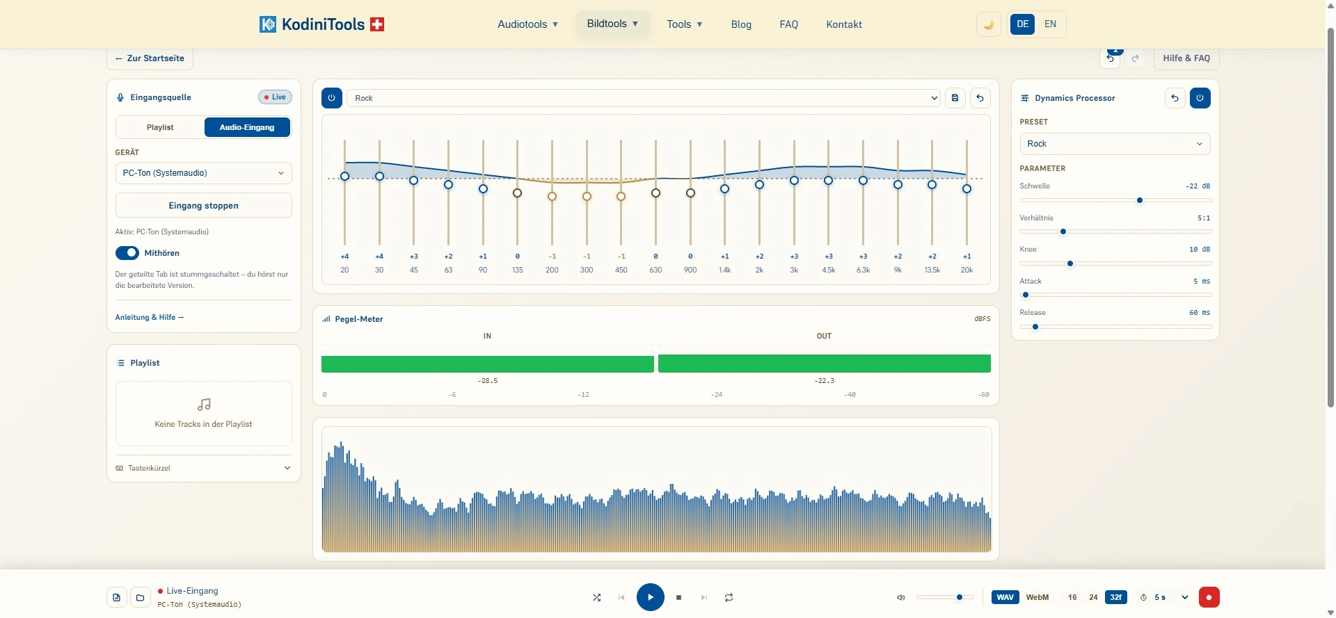 Screenshot des KodiniTools 19-Band EQ Pro während einer Live-Aufnahme: links die Karte Eingangsquelle mit aktivem Audio-Eingang „PC-Ton (Systemaudio)“ und eingeschaltetem Mithören, in der Mitte der Equalizer mit Preset Rock, Pegel-Meter und Spektrum, rechts der Dynamics Processor, unten die Player-Leiste mit Live-Eingang, Formatwahl WAV/WebM, Bit-Tiefe 16/24/32f, Startverzögerung 5 s und rotem Aufnahme-Knopf